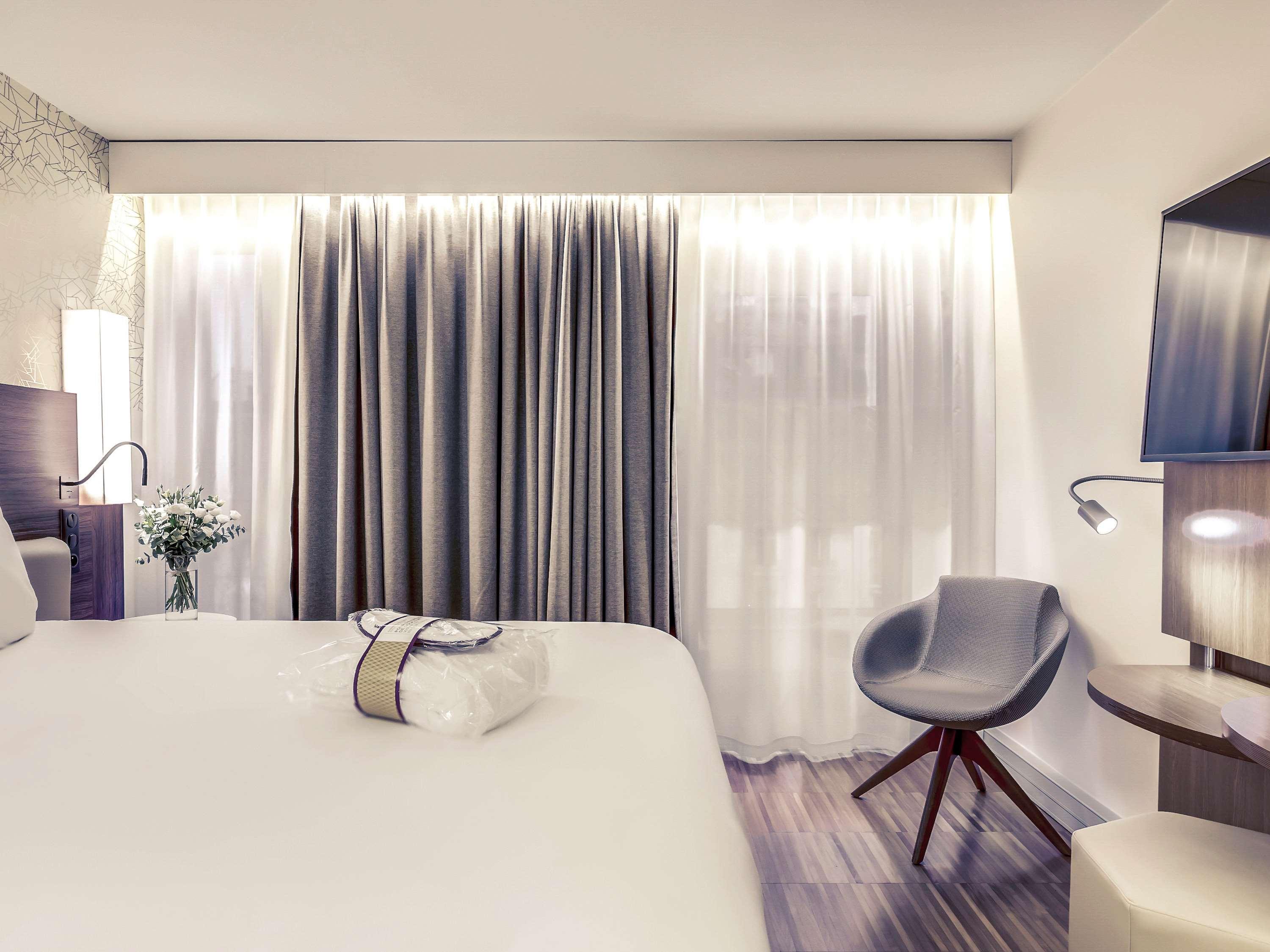 Mercure Paris Arc De Triomphe Etoile Exterior photo